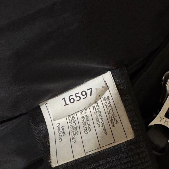 Mackage women’s jacket - Picture 7 of 13